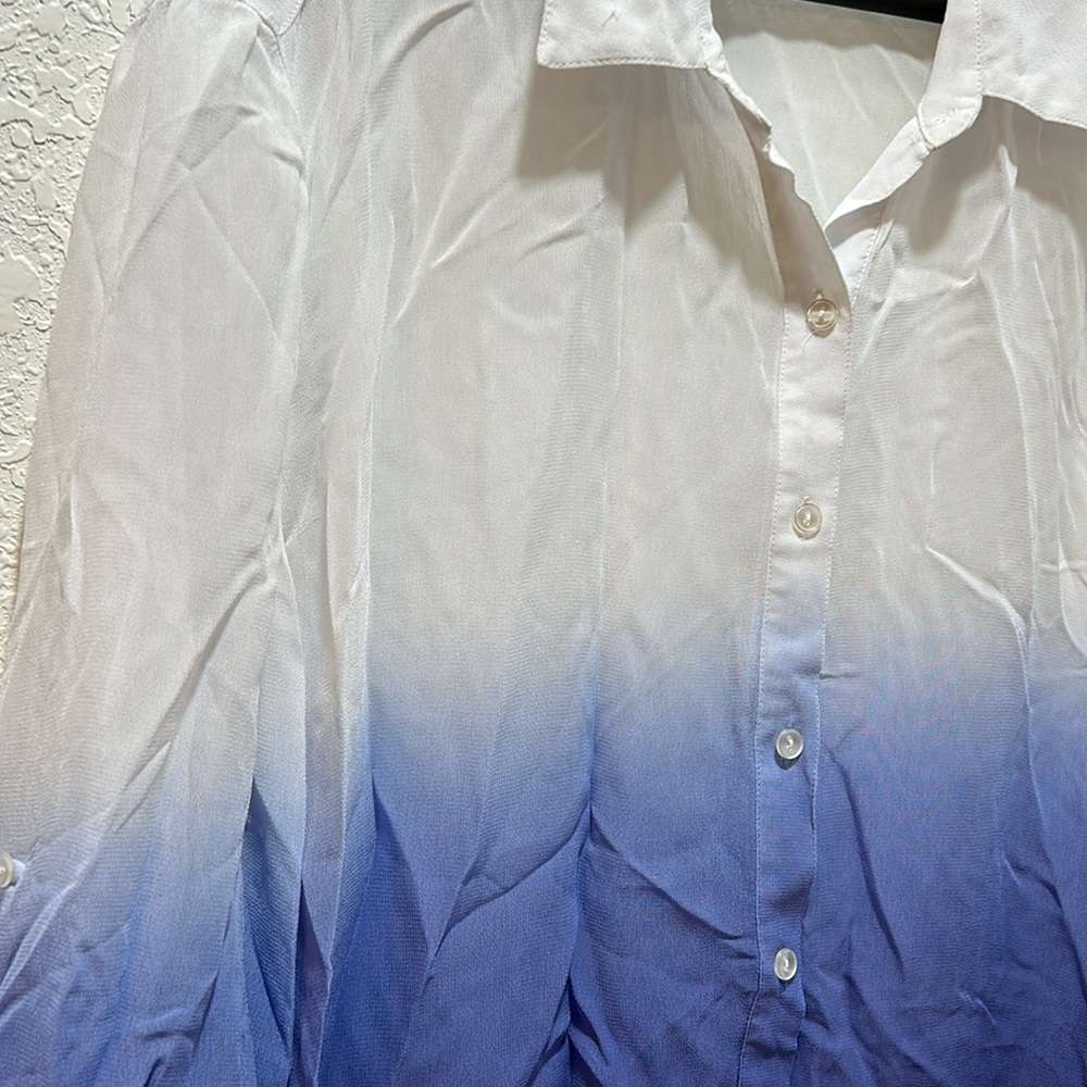 Chicos  button up purple&white ombre top size 2 GUC… - Picture 4 of 12